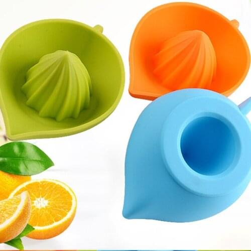 Food Grade Silicone Multifunctional Manual Juicer Orange Lemon Strawberry Fruit And Vegetable Juicer Kitchen Creative DIY Gadget