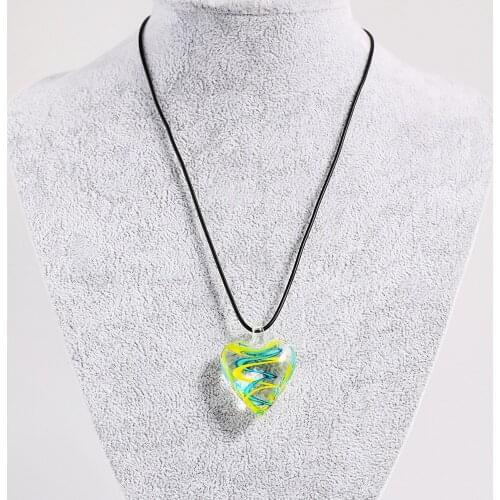 Fashion Cute Heart-shaped Glass Large Pendant Necklace Long Chain Romantic Power Necklace Woman Fashion Band New Jewelry