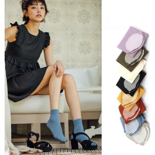 High Quality Multi Color Soft Velvet Street Fashion Cotton Sole Outing Breathable Ease Match Woman Living Home Middle Tube Socks