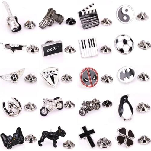 Summer new high quality brass black and white enamel brooch mens Lapel Pin fashion womens classic hat scarf backpack Badge