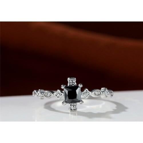 Square Crystal Small Stone Wedding Ring Trendy Silver Color Engagement Ring Vintage Male Female Black Zircon Rings For Women Men