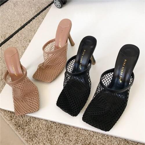 Summer New Designer Lace Air Mesh Women Slippers Fashion Hollow Out Shallow Chain High Heels Elegant Summer Office Ladies Shoes