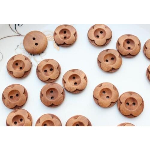 400pcs laser cut engraved pack 20mm Medium Round Wood, Wooden Flower Button diy doll making clover lucky flowers