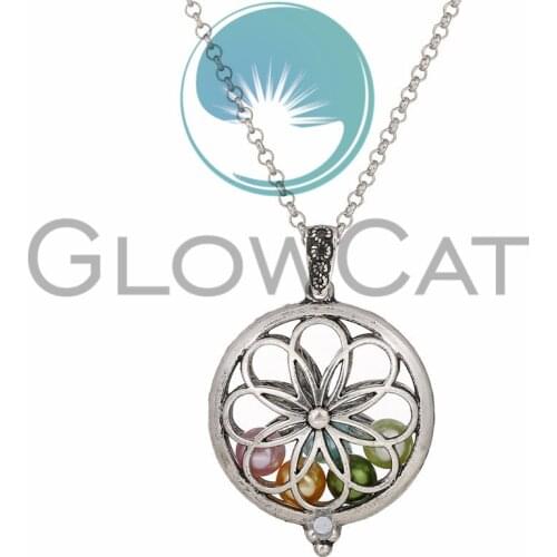Aroma Diffuser OM Yoga Flower Necklace Open Lockets Pendant Perfume Oil Locket to send Chain length 50cm+1pc pad
