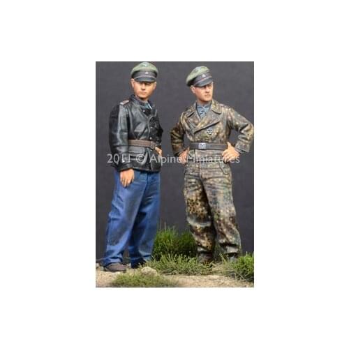 German resin soldier of World War II, the officer, two-person kit model