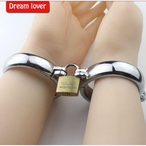 Metal handcuffs bandage for female and male,Stainless Steel Handcuffs Locked Him/Her to Feel Bounded Fun Sexy Products