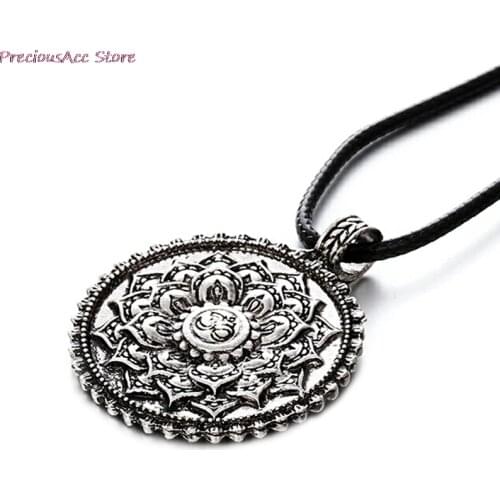 Retro Tibet Spiritual Necklace Tibet Mandala Pendant Necklace Geometry Amulet Religious Jewelry
