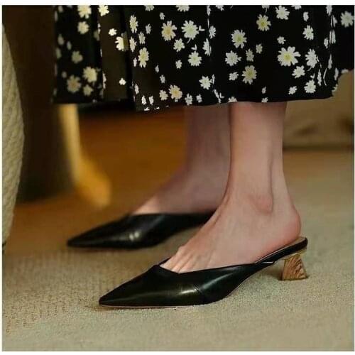 Med Heel Slippers PU Leather Women Fashion Mule Shoes Pointed Toe Slides Patchwork Sandal Ladies Zapatos Mujer