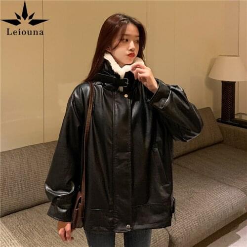 Leiouna Casual Loose V-Neck 2021 New Fashion Women Pu Fur Coat Fur One Plush High Street Thickened Short Cotton Coat