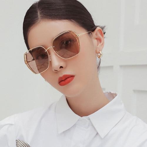 Brand Designer Women Sunglasses Polarized Luxury Lady New Fashion Driving Shades Gradient Lens Outdoor Anti-glare Glasses 2021