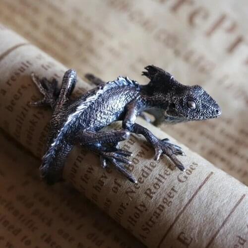 Retro Adjustable Lizard Anole Ring Animal Cabrite Gecko Chameleon Ring Punk Ring Fashion Mens and Womens Jewelry Birthday Gift