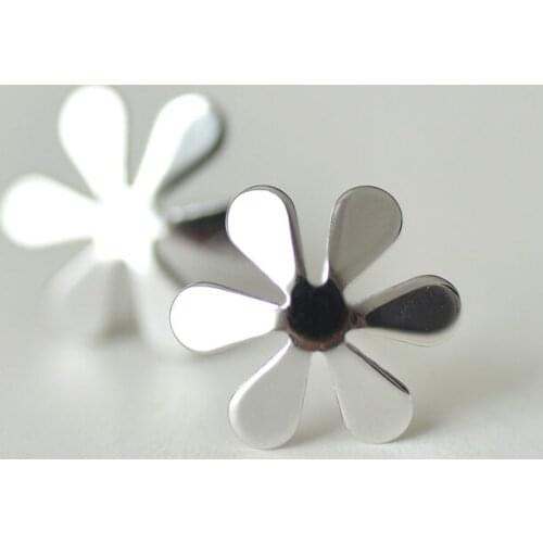 Sun Flower 6 Leaves Silver Color Stud Earring Jewelry Luxury Women Party Spring Gift Spring Engagement Cute Lady Earring