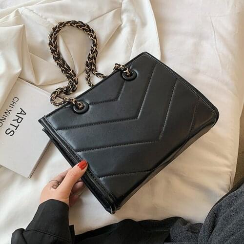 V-line PU Leather Chain Crossbody Bag For Women 2021 Summer Fashion Luxury Brand Trendy Shoulder Handbags And Purses