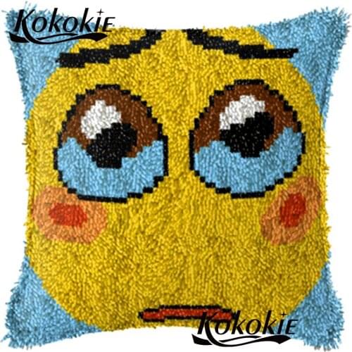 Handicraft needlework Crocheting Rug Yarn Patchwork Pillowcase 3D latch hook kits facial expression cross stitch sets sale