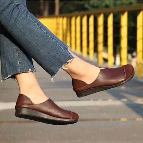 Genuine Leather Shoes Woman Soft Boat shoes for Women Flats shoes Slip On Round Toe Casual Retro Comfortable drive women shoes