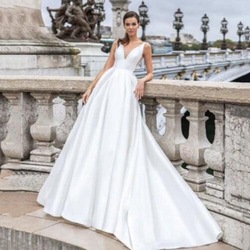 Princess Wedding Dresses 2021 Satin V Neck Wedding Bride Dresses Corset Backless White Wedding Gown Vestido de novia