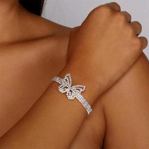 INS Luxury Ladies Double Row Crystal Charm Butterfly Bracelet Jewelry Hollow Shiny Rhinestone Insect Bracelet Hand Jewelry Gift