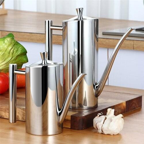 500/700ml Stainless Steel Olive Oil Bottle Vinegar Dispenser Sauce Seasoning Batcher Can Pots Oil Container Kitchen Accessories