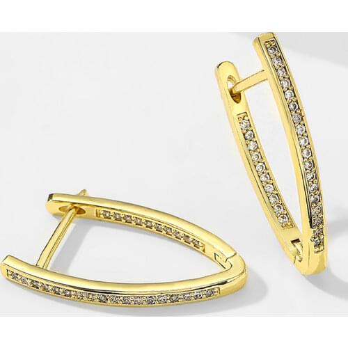 Unique Design V Shape Geometric Hoop Earrings for Women Ladies Micro-inlaid Cubic Zirconia Undefined Earrings New Trendy 2021