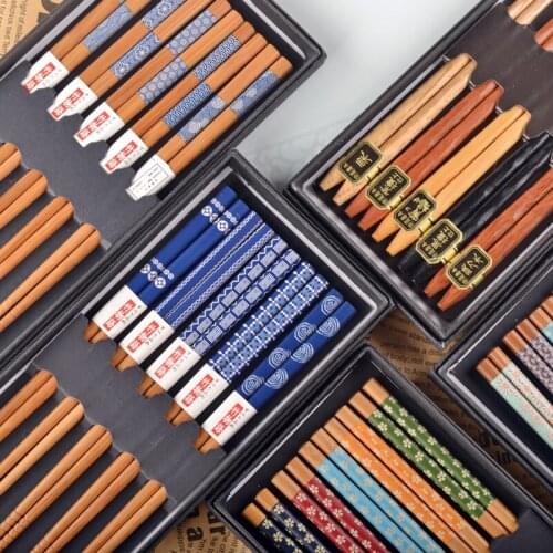 Cherry blossom wood pointed chopsticks Creative bamboo chopsticks household set solid wood non-slip chopsticks gift box 5 pairs