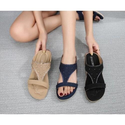 Women Sandals 2021 Summer Casual Slippers Women Fashion Rhinestone Sandals comfort Soft Closed Toed Sandals Woman