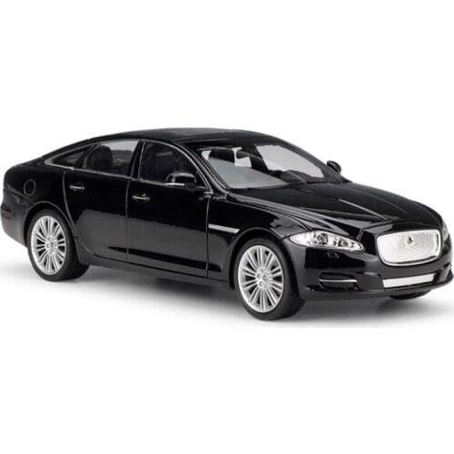 WELLY 1/24 JAGUAR XJ/F-Type/F-Pace Simulatio Collector Edition Metal Diecast Model Car Kids Toys Gift