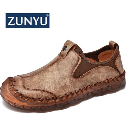 Handmade Mens Casual Shoes Men Real Leather Loafers Flat Handmade Breathable Fashion Mens Sneakers Moccasins Designer Style