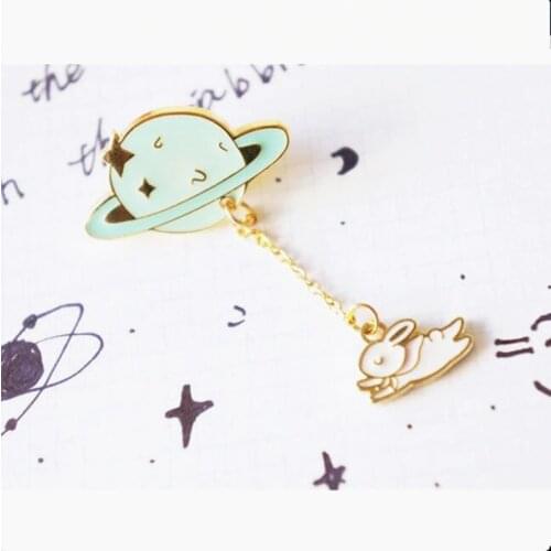 Trendy Planet Astronaut Rabbit Long Chain Brooch Badge Personality Design Fortune Cat Exquisite Brooch Pin Collar Clips Women