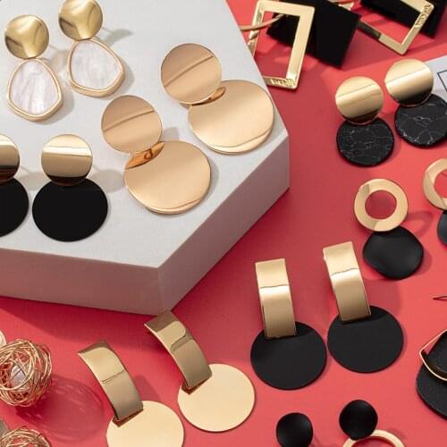 Fashion Statement Heart Geometric Earrings For Women Gold Metal Hanging Round Earrings 2021 Trend Acrylic Female Modern Jewelry