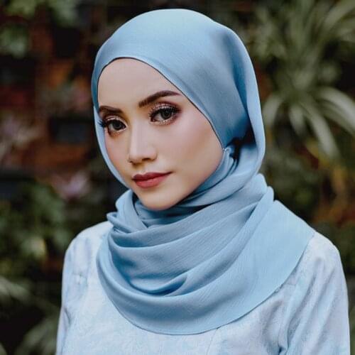 Polyester Crinkle Chiffon Hijab Soft Muslim Crinkle Silk Satin Hijab Scarf Malaysia Tudung Pleated Textured Satin Shawl