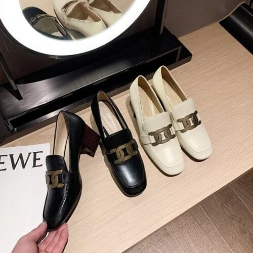 L Imited Fog Leather Pumps