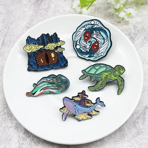 Ocean Animal Sea turtle Jellyfish Whale Shark Enamel Pins Turtle Fish Peak Magic eye Brooch Badges for Kids Jewelry Broche Gifts