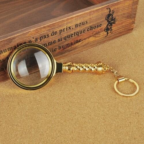 New Mini Portable keychain magnifier Flower handle magnifier with metal keychain Car key chain accessories pendant gifts