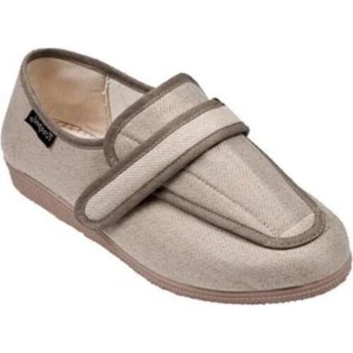 Unisex shoe with European cut-daily use