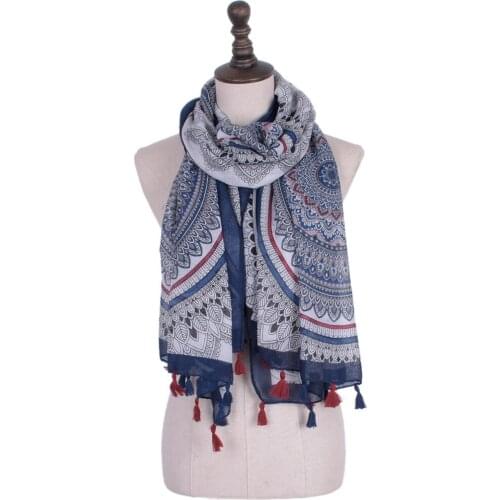 High Quality Bandana woman winter scarf geometry Wraps Hot sale Scarf women Big circle tassels hanging stole Scarves