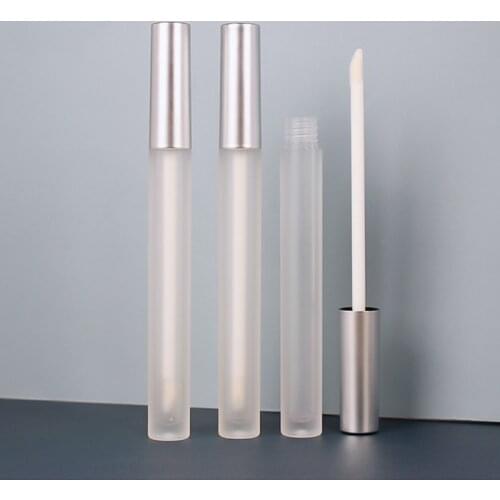 50pcs Lip Gloss Containers Dumb 2.5ml Thin Long Generous Design Silver Cover Frosted Bottle Air Tubes Lipgloss Packaging