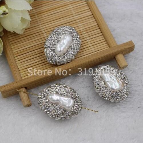 Natural white pearl fresh and romantic beads to give people the best handmade jewelry gift can be wholesale