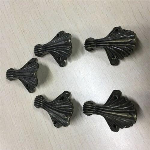 Case Box Corners For Antique Furniture Decorative Triangular Pattern Carved Bronze Tone,3.2x1.5cm,125Pcs