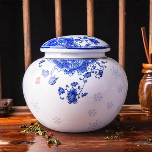 Round Blue and White Porcelain Tea Caddy with Lid Household Painted Flower Ceramic Storage Jar Candy Sealed Jar Home Decoration
