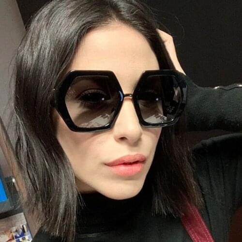 2019 Luxury Big Frame Sunglasses Women Brand Designer Unique Shape Fashion Vintage Black Sun Glasses Female Elegant Shades