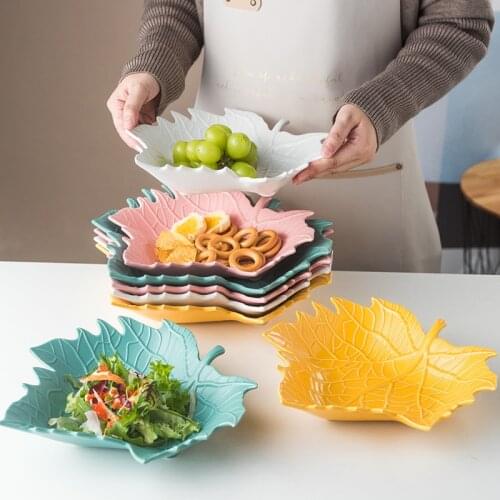 Creative Ceramic Maple Leaf Plate Snack Dessert Cake Candy Nut Dish Fruit Salad Plate Porcelain Key Jewelry Home Decorative Tray