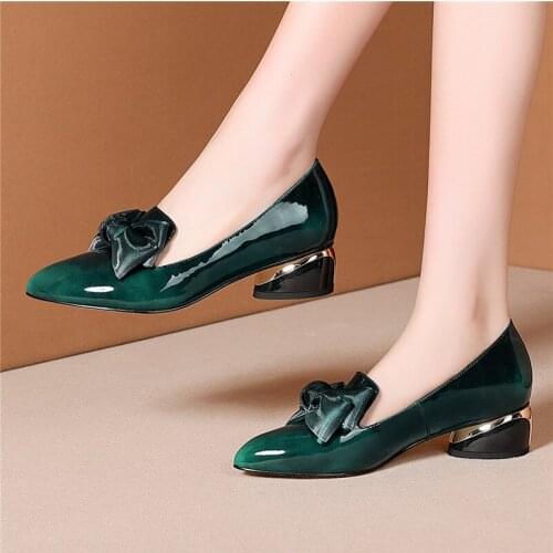 2021 New Elegant Women Spring Summer Shoes Women Genuine Cow Patent Leather Pointed Toe Butterfly-knot Pumps Dancing Shoes Woman
