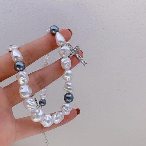 Irregular Simulation Baroque Pearl Necklace Women Hot Sale Cross Pendant Chokers Splice Vintage Party Gift Elegant Charm Jewelry