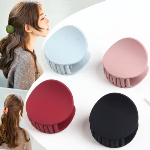 New Korean Women Hair Claw Solid Color Hair Crab Retro Square Scrub Hair Clips Acrylic Hair Clips for Girls Hair Accessories