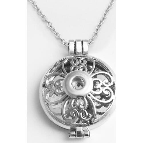 New Retro romatherapy photo frame Lockets Pendants snap button Necklace ( fit 12mm snaps ) NR7702