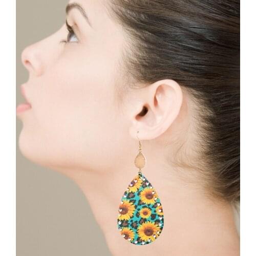 Bohemian Style 3 Colors Teardrop Imitation Leather Bright Sunflower Flower Lightweight Drop Acrylic Earrings For Womens Jewelry