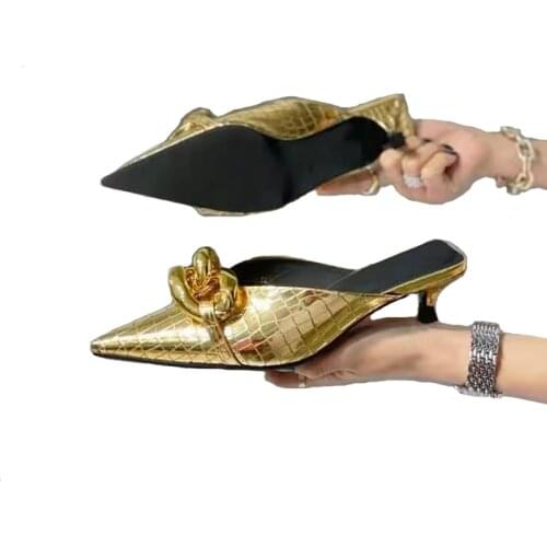 Spring and Autumn Closed Slippers Female Crocodile Cowhide Big Metal Chains Golden Luxury European Style 2021 New Fashion