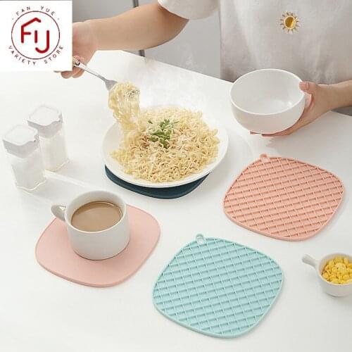 Silicone Placemat Tableware Pad Oil Water Resistant Heat Insulation Non-Slip Tablemat Coaster Washable Kitchen Accessories