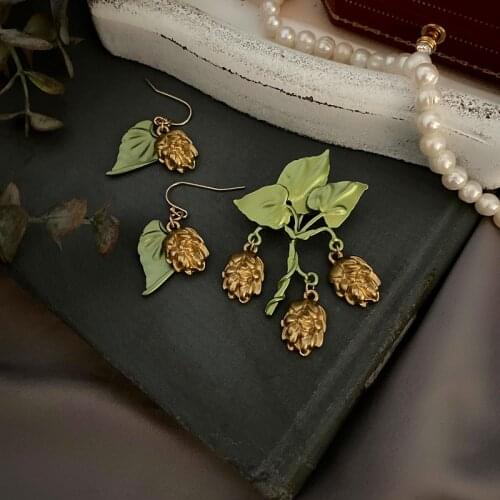 Retro French simple light luxury department hops Brooch art fresh plant 925 pin Earrings