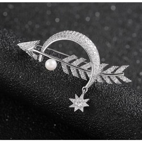 Zhijia fashion gold silver color arrow&moon pins brooches for women luxury pearl rhinestone brooches dress jewelry gifts